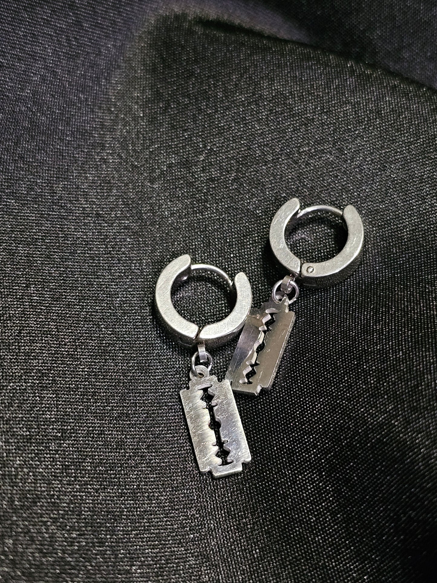 Round razorblade