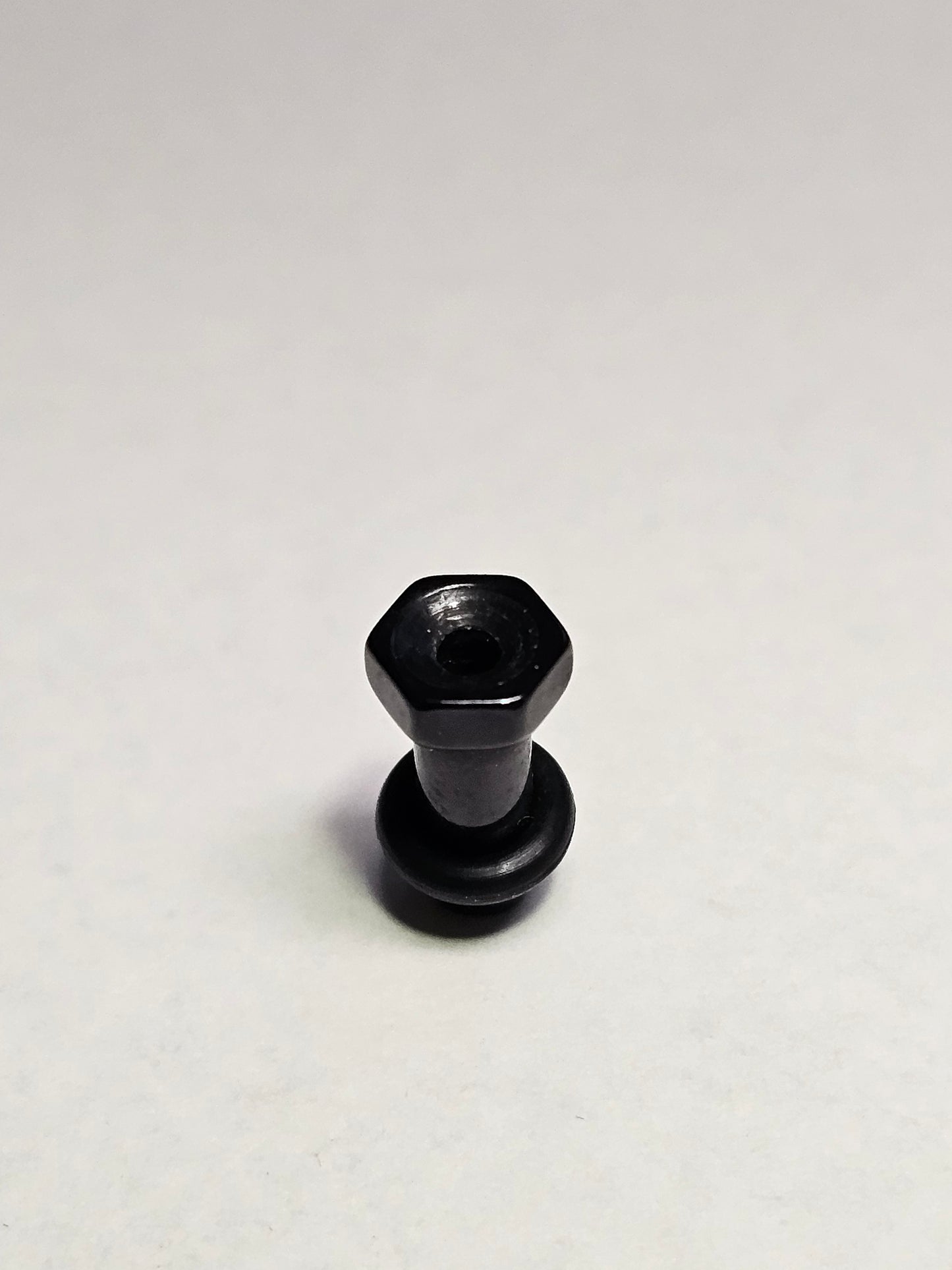Hexagone Plug