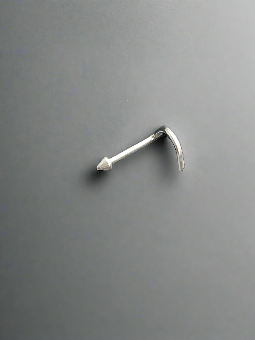 Spike nose stud 0.8mm