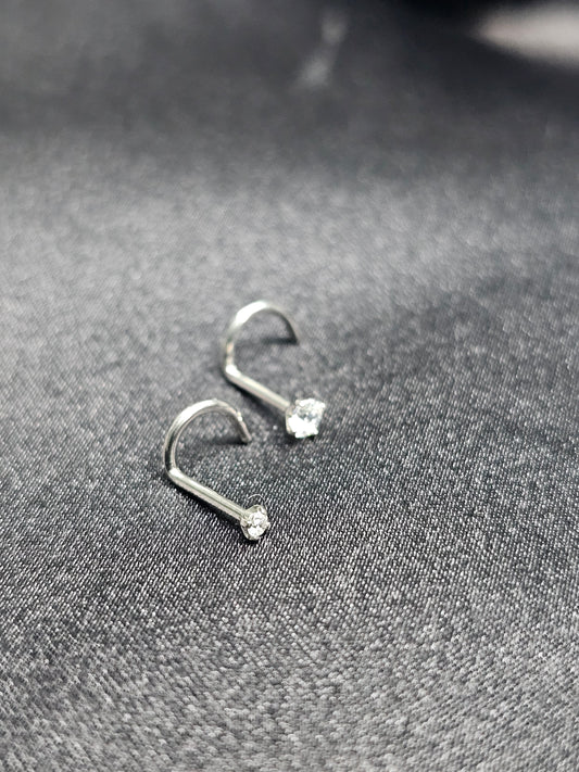 Diamond nose stud 0.8mm