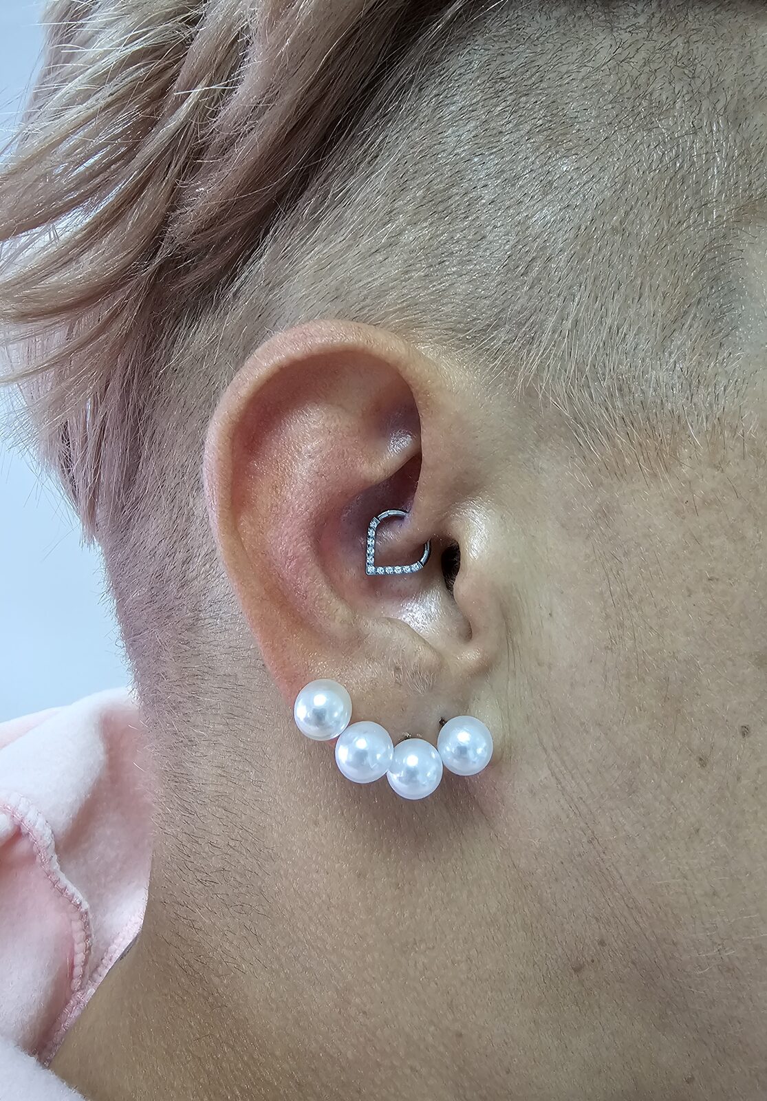 Daith piercing
